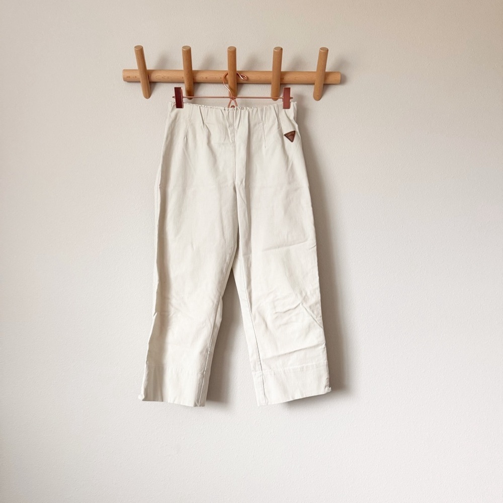 LauRie Cropped Beige Pants